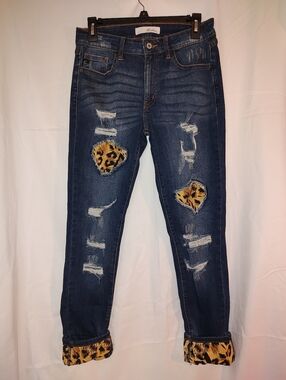 Kancan Distressed Sz 9 Leopard Patches and Cuffs